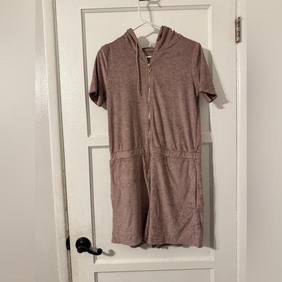 Fabletics Terry Short Onesie Sz Large - Picture 6 of 8